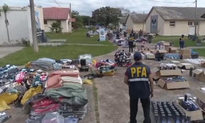Corrientes - La PFA secuestró mercadería de contrabando valuada en 1000 millones de pesos